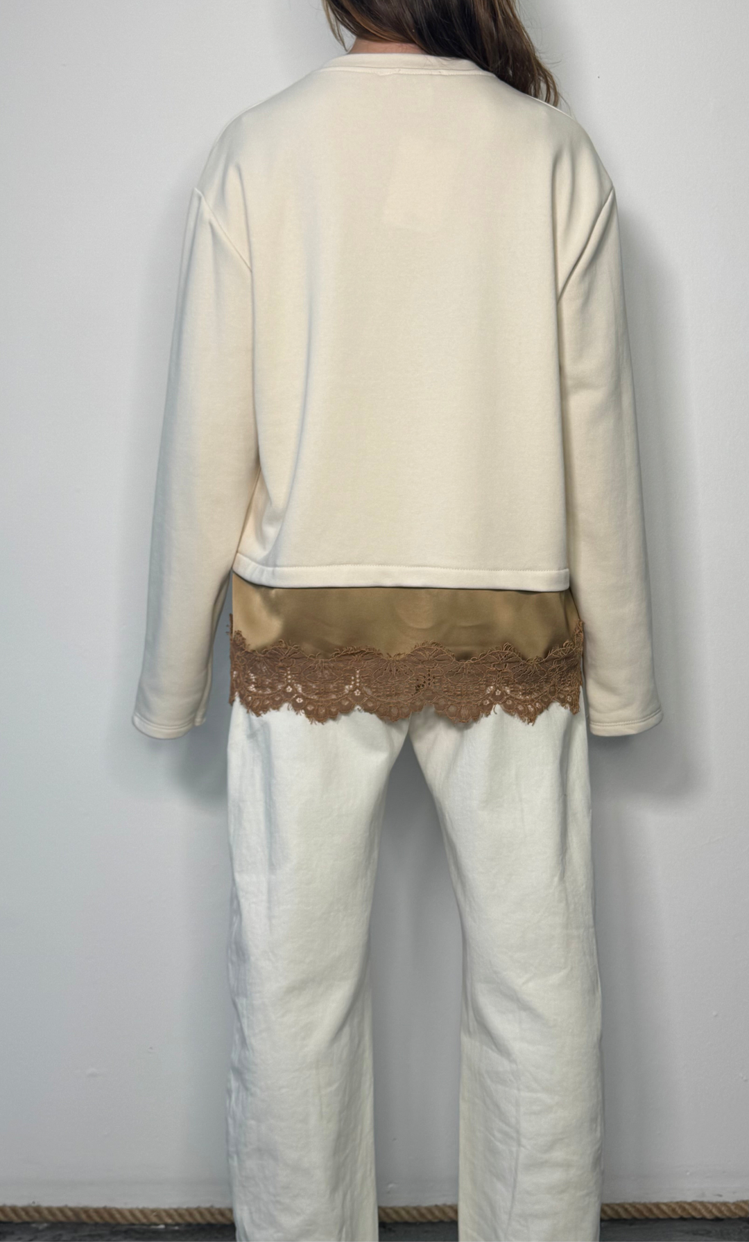 Felpa con stampa e bordo in pizzo Alma